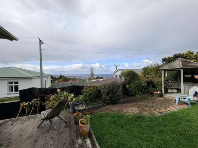 House for rent in Otakou