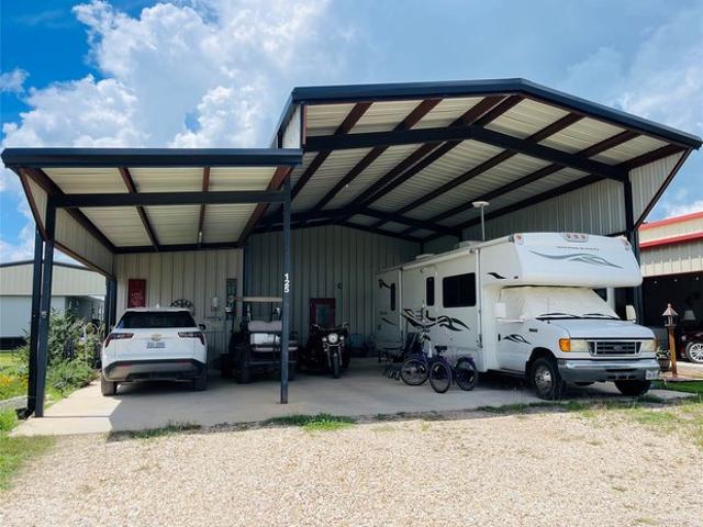 House for sale in Whitney, Texas
