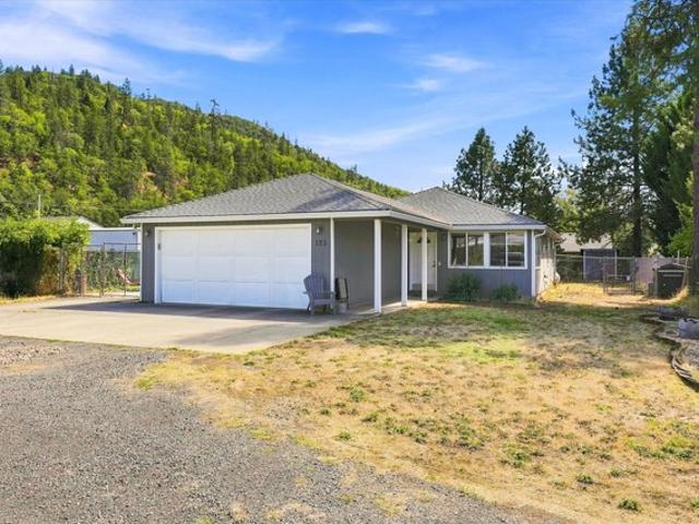 House for sale in Oregonia