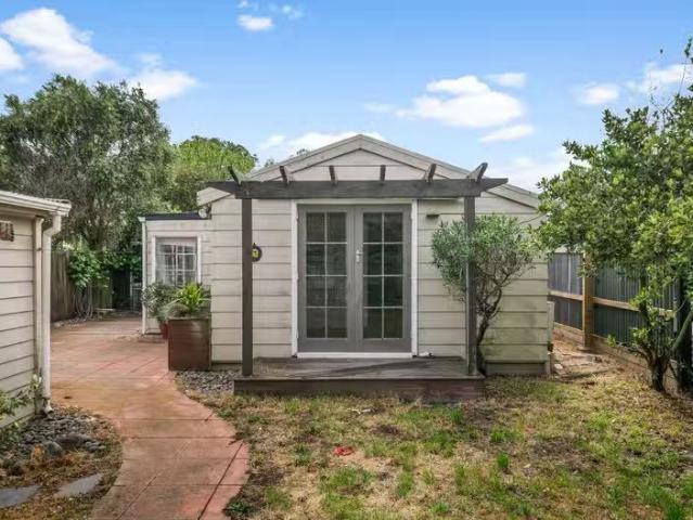 House for sale in Chaslands, Canterbury