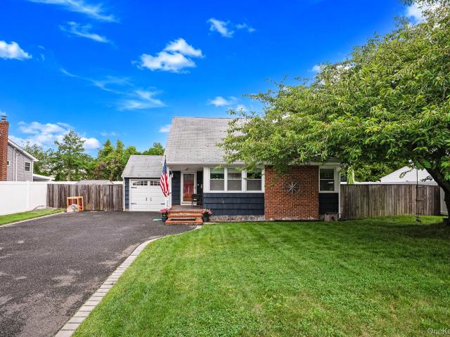 House for sale in Bohemia, New York