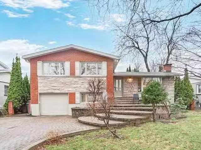 House for sale in Dollard-des-ormeaux