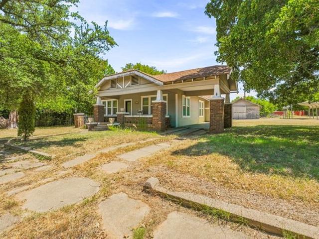 House for sale in De Leon, Texas