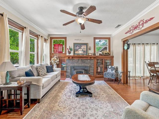 House for sale in De Leon, Texas