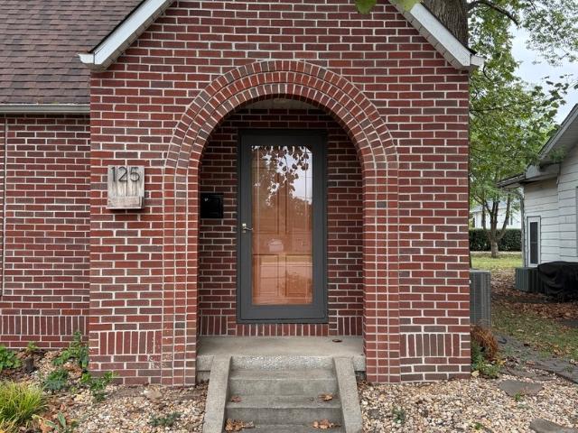 House for sale in Du Quoin, Perry County