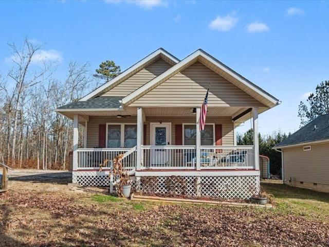 House for sale in Waterloo, South Carolina