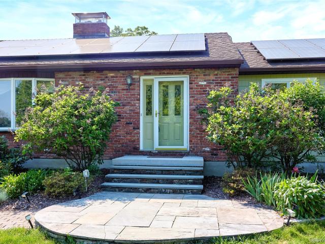 House for sale in Pleasant Valley, New York