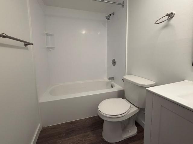 Apartment for rent in Mulhurst Bay, Ontario