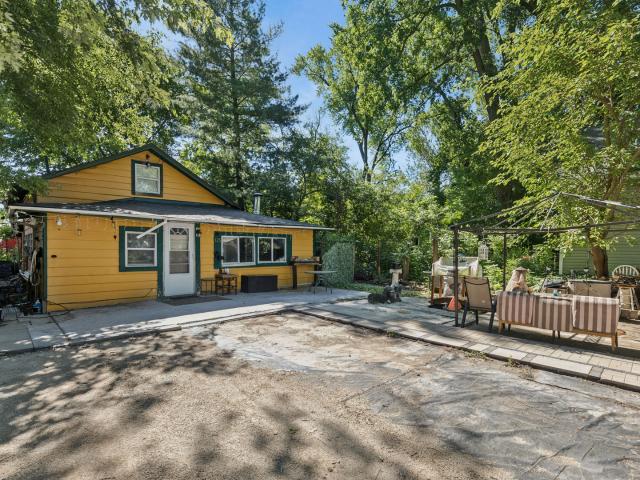 House for sale in Mchenry, Illinois