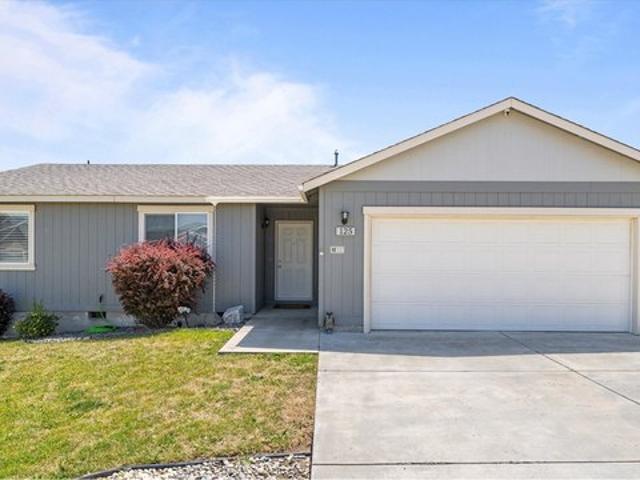 House for sale in Oregonia
