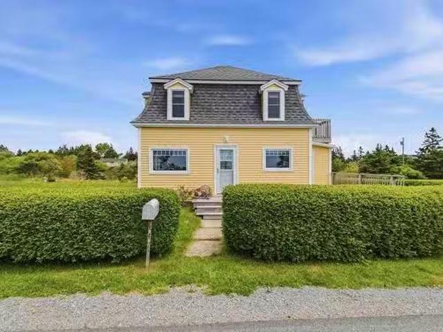 House for sale in Blue Rocks, Nova Scotia