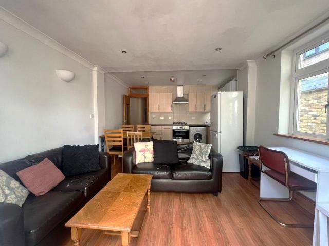 Apartment for rent in London Borough of Wandsworth, Greater London
