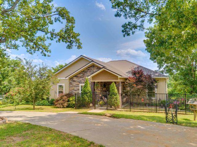 House for sale in Ark