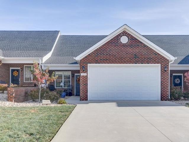 Townhouse for sale in Virginia