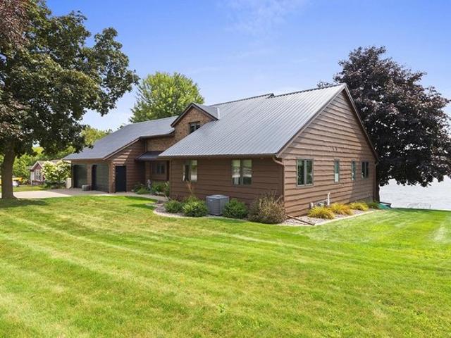 House for sale in Oconto Falls, Wisconsin