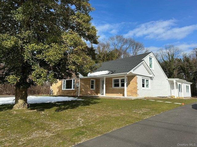 House for sale in Smithtown, New York