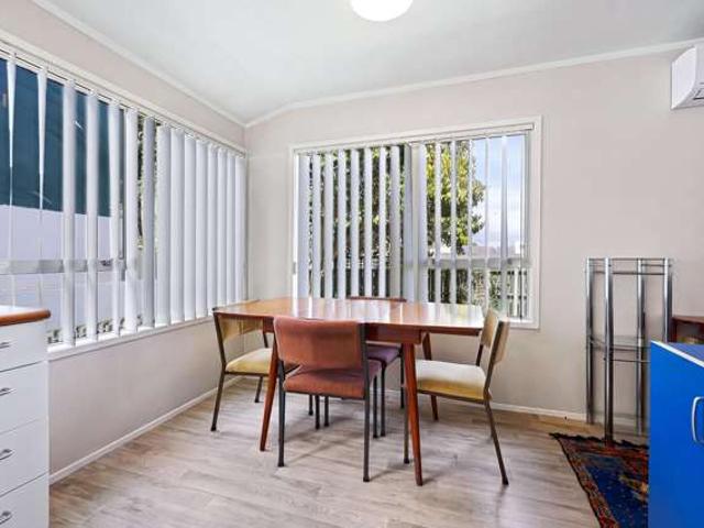 House for sale in Conifer Grove, Papakura