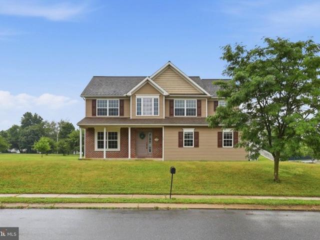 House for sale in Denver, Pennsylvania