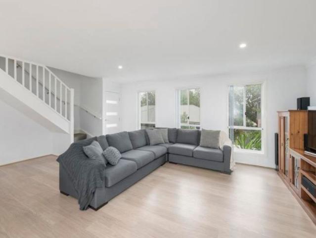 Townhouse for rent in Ambergate, New South Wales