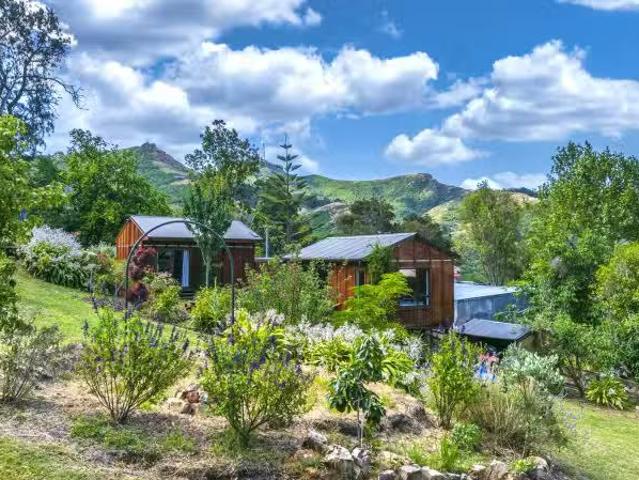 House for sale in Little Akaloa, Canterbury