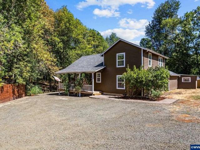 House for sale in Oregonia
