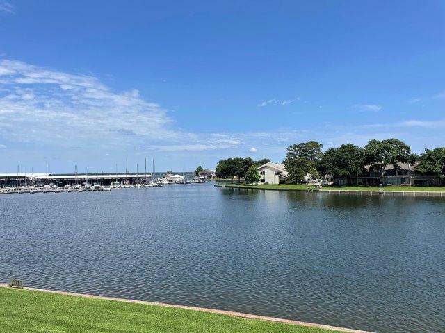 Condo for sale in Montgomery, Montgomery County