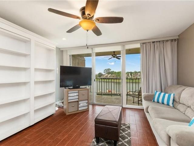 Condo for sale in Montgomery, Texas
