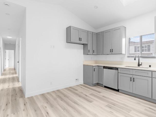 Apartment for rent in Garden Grove, California