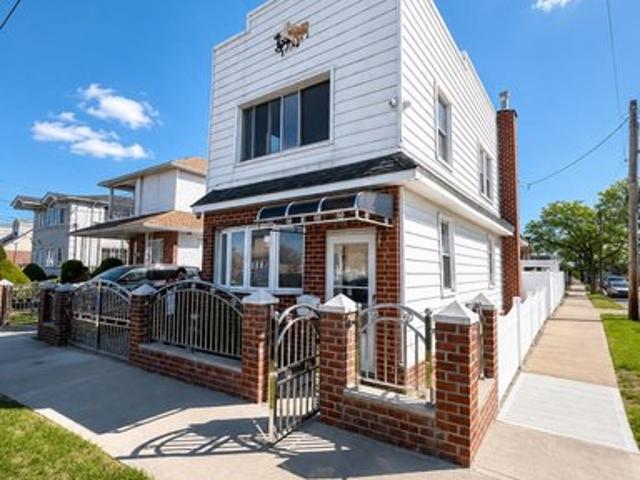 House for sale in South Ozone Park, New York