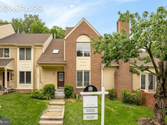 Townhouse for sale in Fairfax