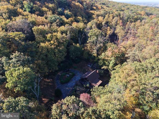 House for sale in Blue Ridge Summit, Washington Township