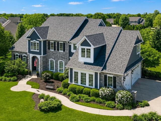 House for sale in Hartland, Wisconsin