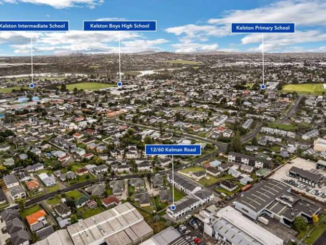 Townhouse for sale in Kelston, Oroua County