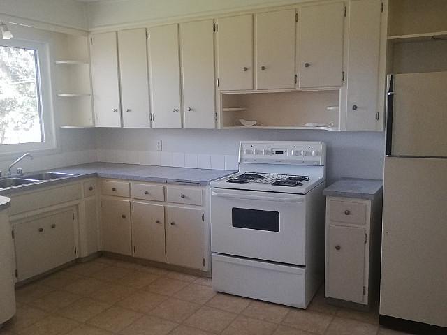 House for rent in Wedgewood, Alberta