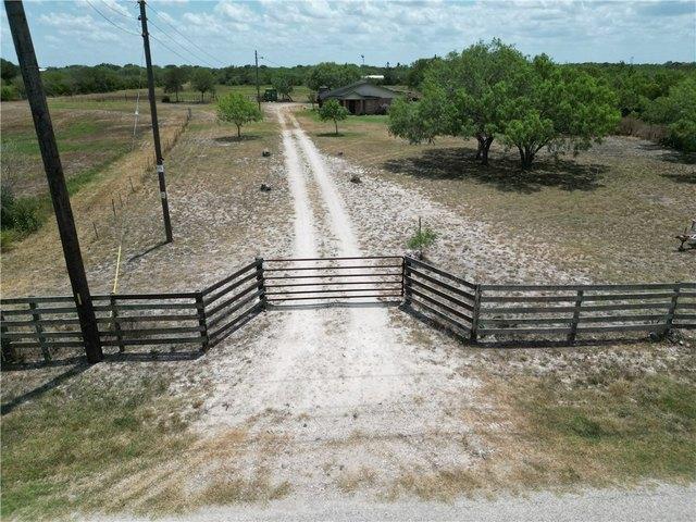 House for sale in Orange Grove, Texas