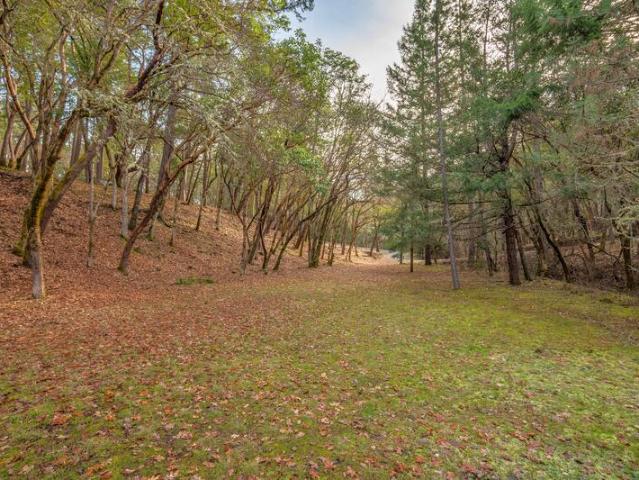 Land for sale in Grants Pass
