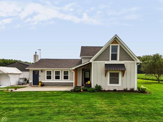 House for sale in Atlanta, Indiana