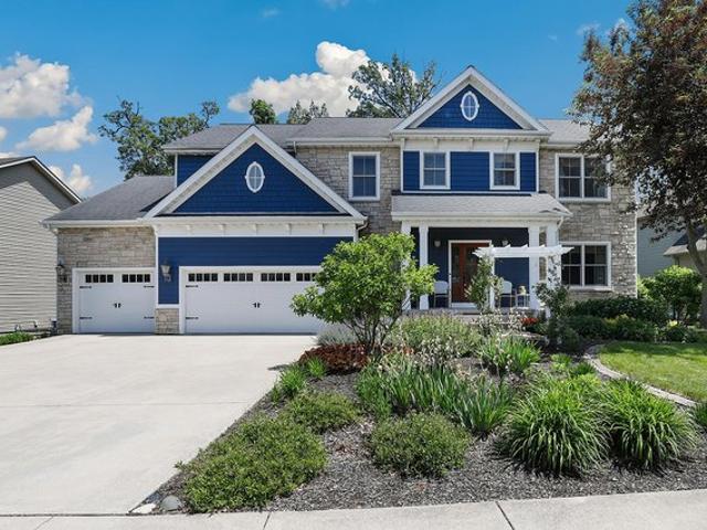 House for sale in Crown Point, Indiana