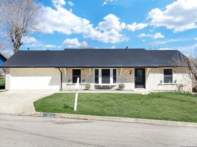 House for sale in Live Oak, Texas