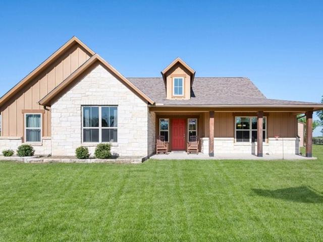 House for sale in Navarro, Texas