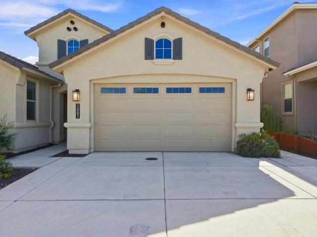 House for sale in Santana Ranch, Hollister