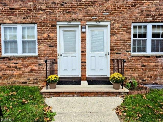 Condo for sale in Wayne, Passaic County