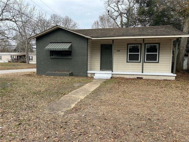 House for sale in Grand Bay, Alabama