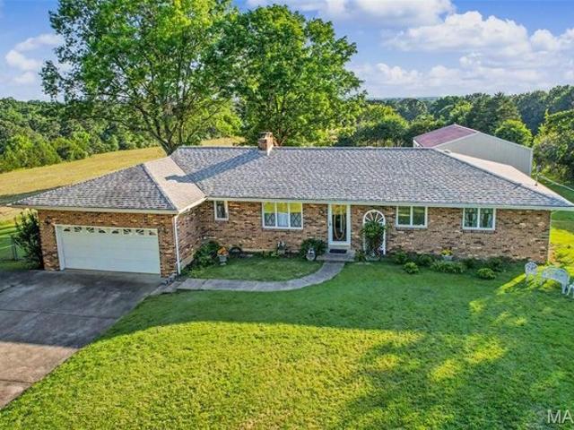 Farm for sale in De Soto, Missouri