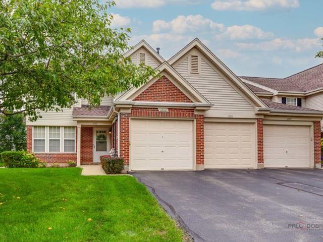 Townhouse for sale in Buffalo Grove, Illinois