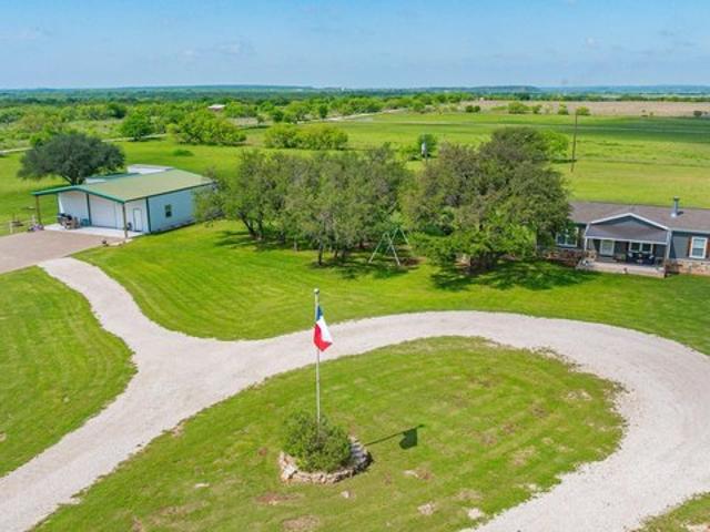 House for sale in De Young, Texas