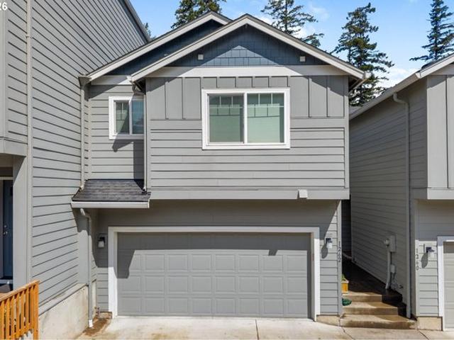 Townhouse for sale in Oregonia