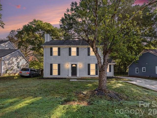House for sale in Pineville, Mecklenburg County