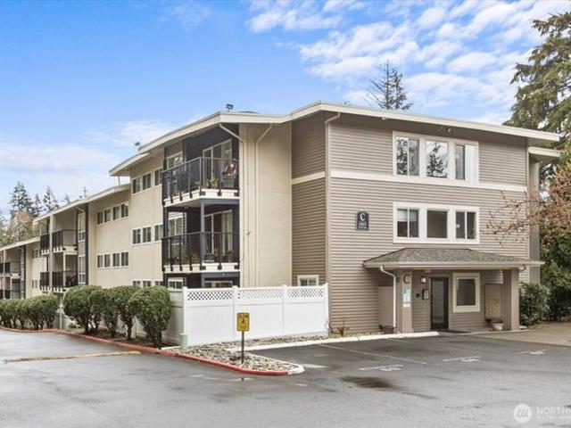 Condo for sale in Bellevue, King County