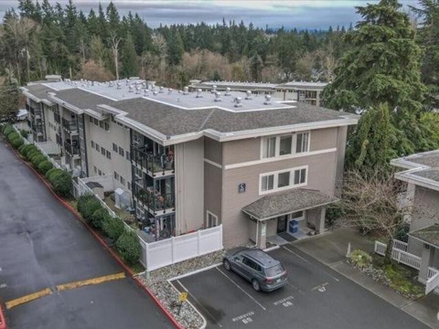 Condo for sale in Bellevue, King County